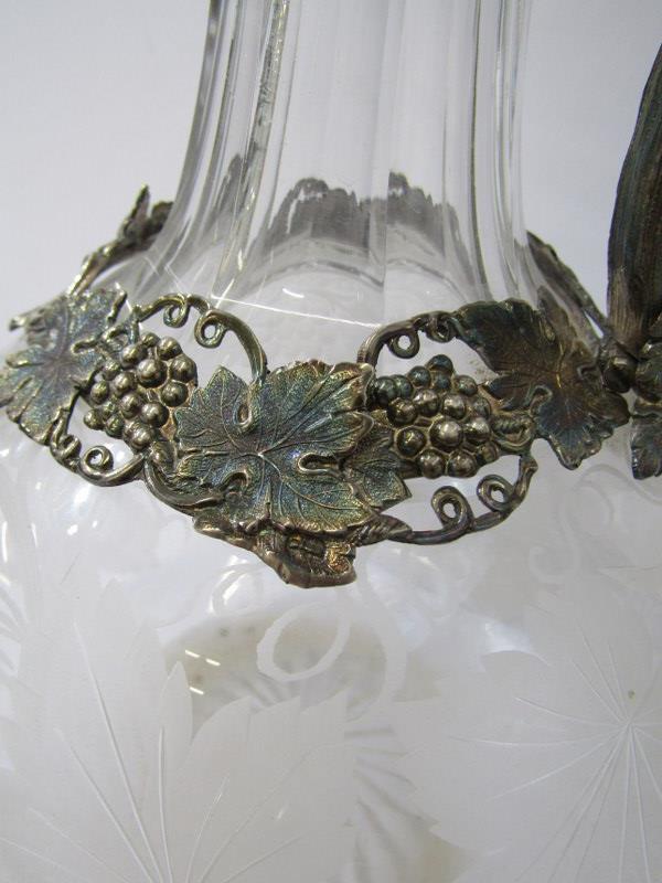 VICTORIAN SILVER MOUNTED CLARET JUG, with etched vine grape and leaf decoration, the silver mounts - Image 3 of 7