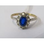 9ct YELLOW & WHITE GOLD BLUE & WHITE STONE CLUSTER RING, size O