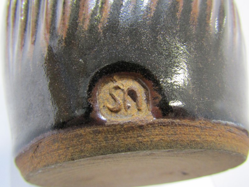 STUDIO POTTERY, Mary Rich- style gilded small bowl, also small tenmoku glazed ewer jug and shaped - Image 5 of 7