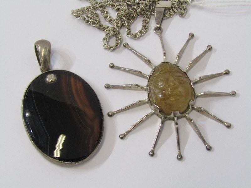 2 SILVER PENDANTS & 1 silver chain - Image 2 of 2