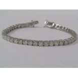 18ct WHITE GOLD DIAMOND SET BRACELET, well matched brilliant cut diamonds totalling 10.1ct