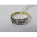 18ct & PLATINUM 3 STONE RING, size L/M, approx 2grams