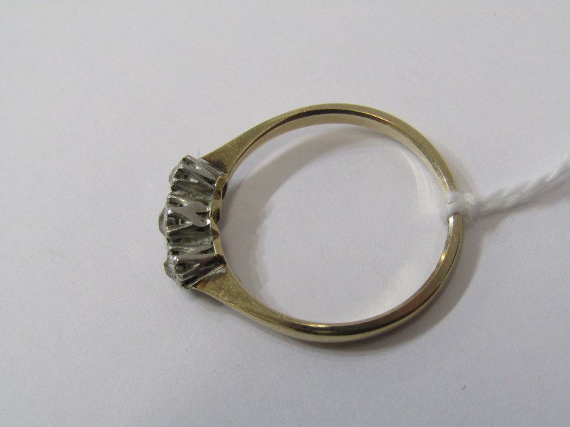 9ct YELLOW GOLD & PLATINUM 3 STONE DIAMOND RING, size M - Image 5 of 6