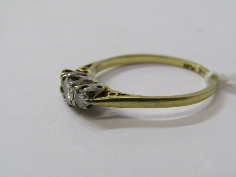 18ct YELLOW GOLD 3 STONE DIAMOND RING, principal brilliant cut diamond approx 0.15ct with accent - Image 4 of 6