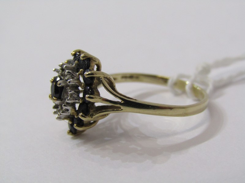 9ct YELLOW GOLD SAPPHIRE & DIAMOND CLUSTER RING, size P - Image 3 of 6