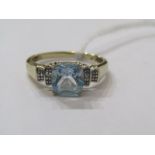 9ct YELLOW GOLD AQUAMARINE & DIAMOND RING, principal cushion cut aquamarine with accent diamonds