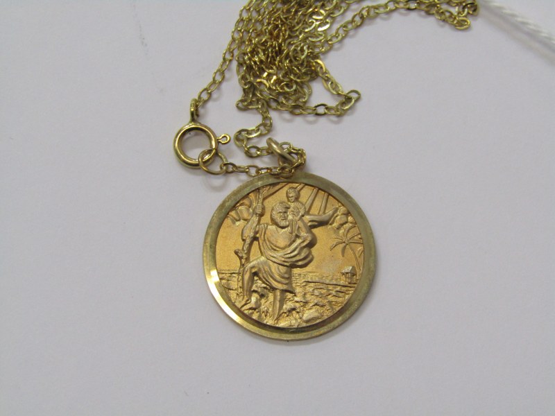 9ct YELLOW GOLD ST CHRISTOPHER PENDANT on 9ct yellow gold chain, approx 3.6 grams
