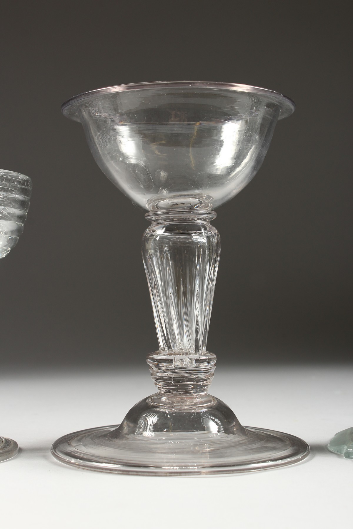 A GOOD 18TH/19TH CENTURY CUT GLASS CANDLESTICK; together with four 19th century cut and moulded - Image 3 of 6