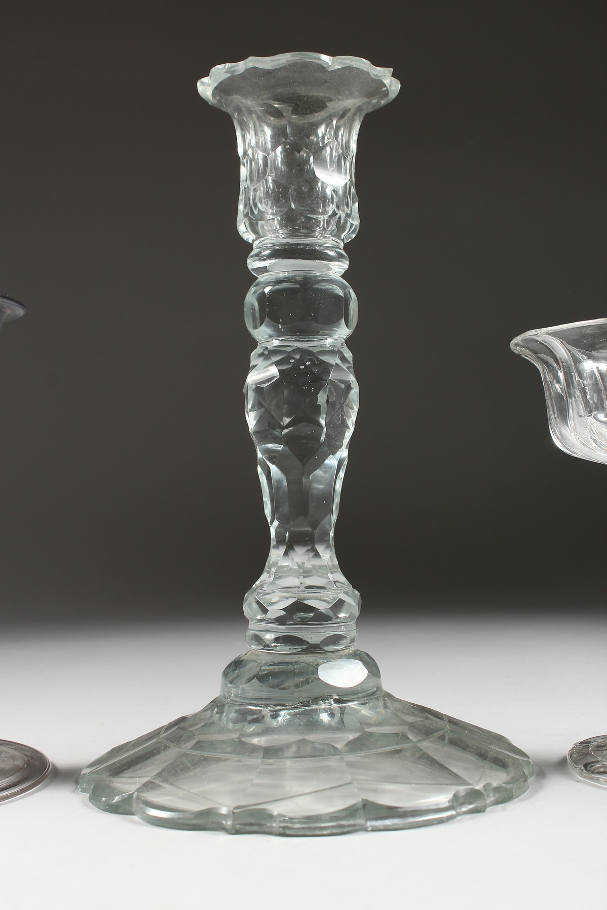 A GOOD 18TH/19TH CENTURY CUT GLASS CANDLESTICK; together with four 19th century cut and moulded - Image 4 of 6