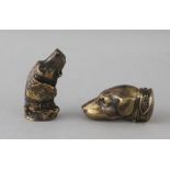 TWO CAST BRASS DOGS HEAD VESTAS. 2ins.