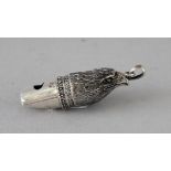 A CAST SILVER NOVELTY EAGLE WHISTLE. 1.5ins.