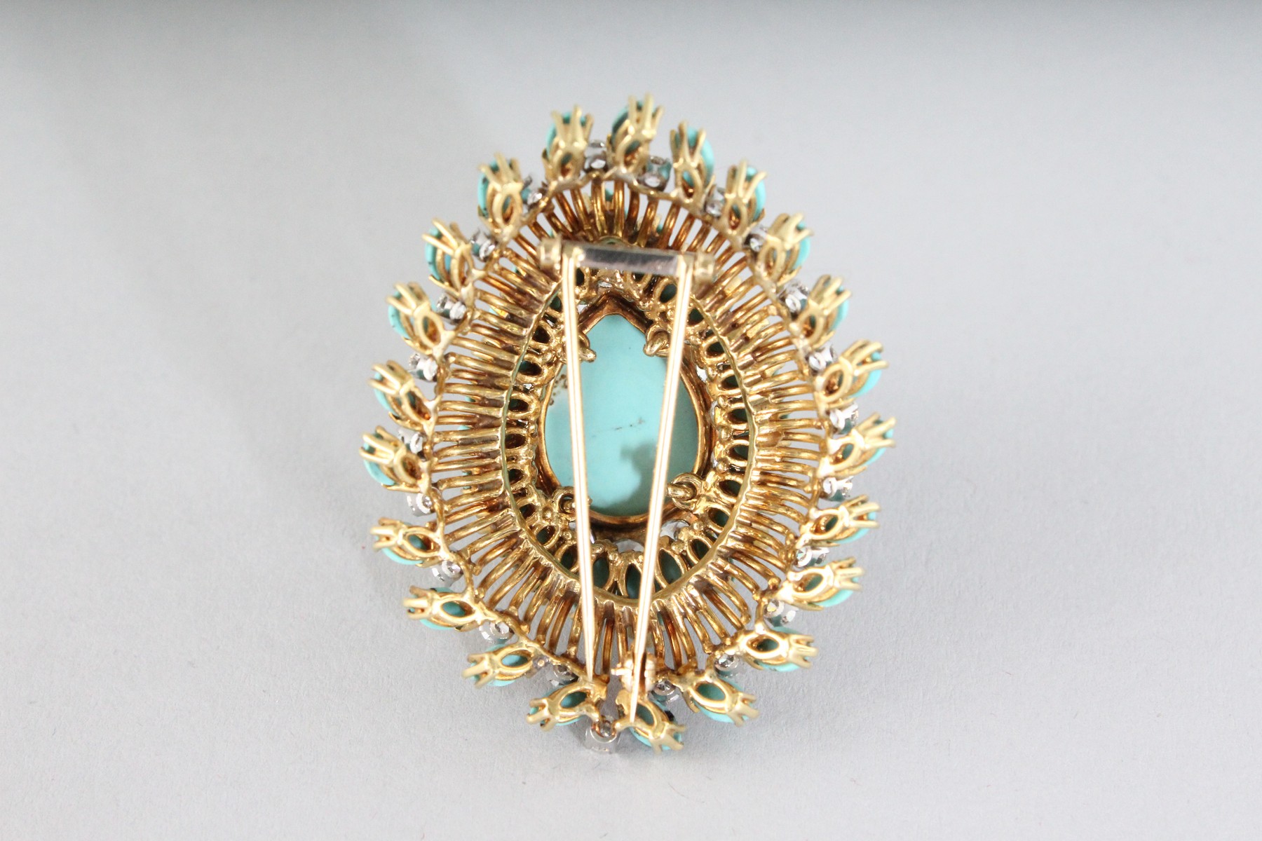 A SUPERB LARGE 18CT GOLD, TURQUOISE AND DIAMOND BROOCH, Possibly V.C.A. - Image 2 of 5