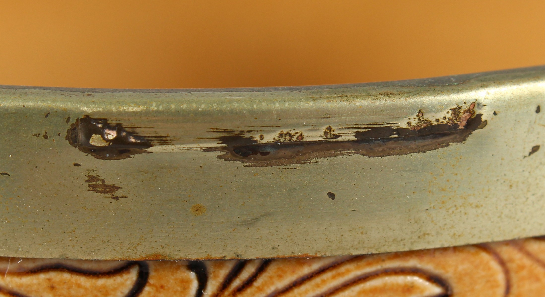 A GOOD DOULTON LAMBETH STONEWARE BISCUIT BARREL by FLORENCE E. BARLOW painted with birds. Maker F. - Image 8 of 13