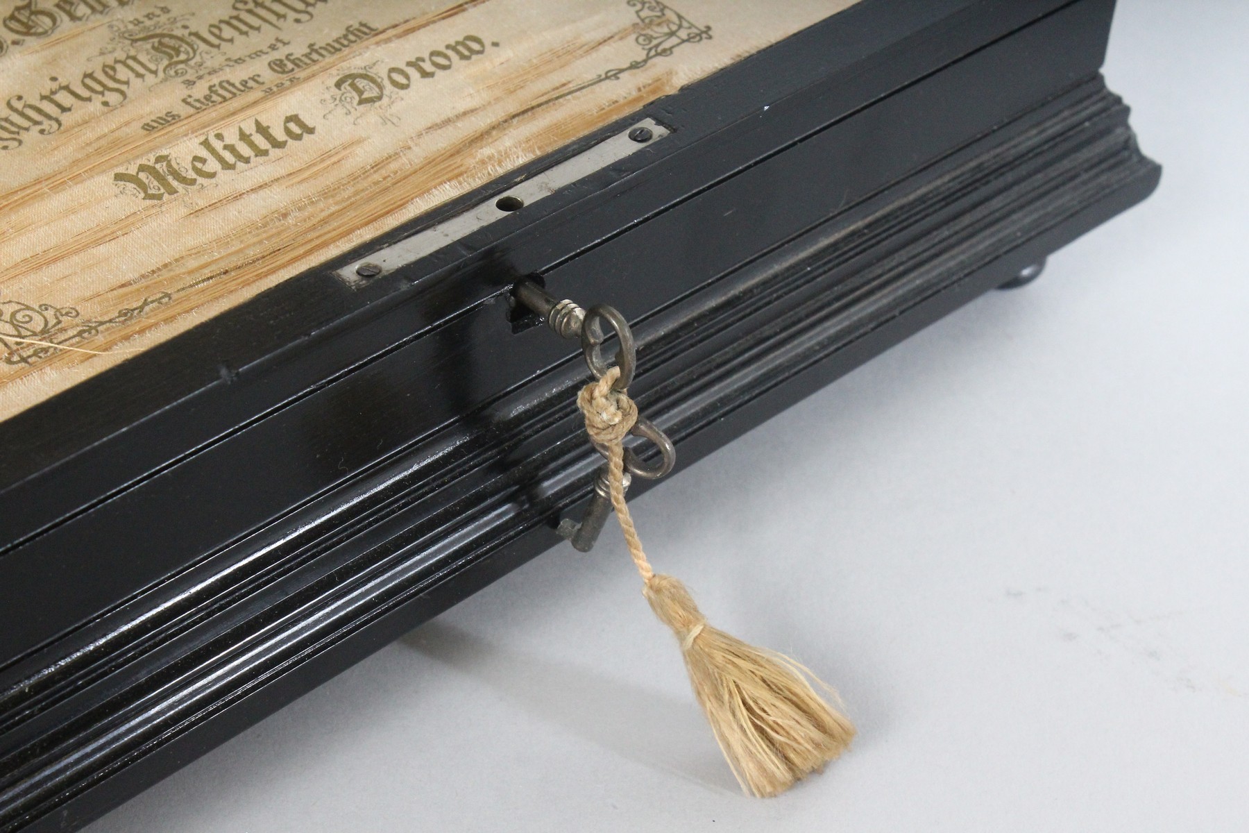 A GERMAN EBONY JEWELLERY BOX, the top with an inset brass plaque, signed C. Rohlins 1880, engraved - Image 4 of 6