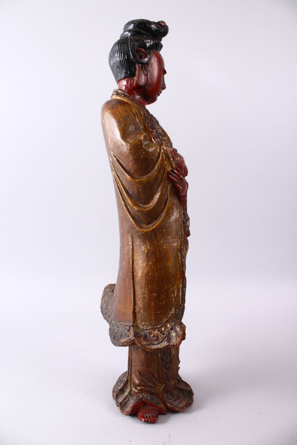 A LARGE 19TH CENTURY CHINESE CARVED AND LACQUERED WOODEN FIGURE OF GUANYIN, with carved wave - Image 3 of 6