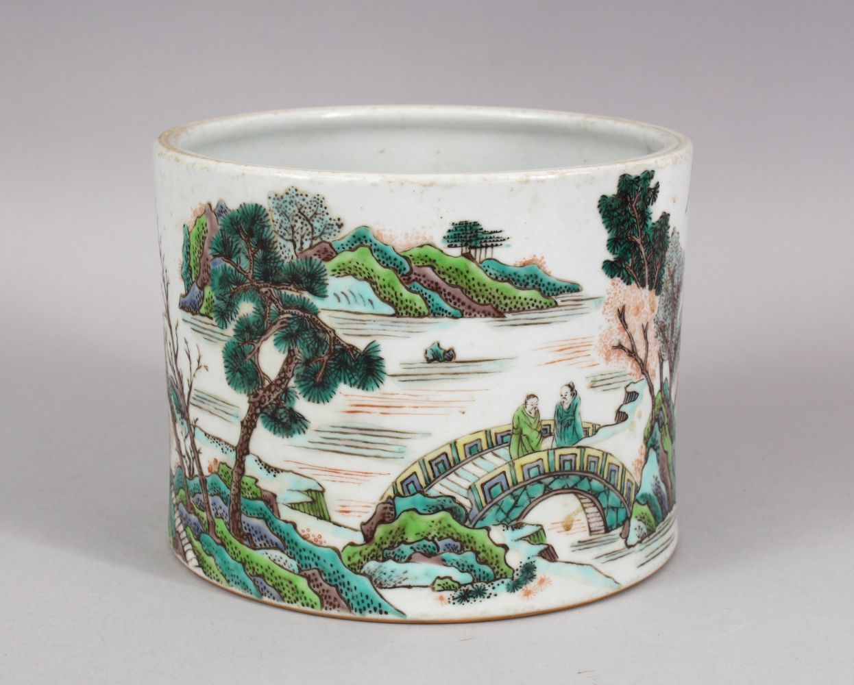 A GOOD LARGE CHINESE FAMILLE ROSE PORCELAIN BRUSH WASH, decorated with native landscape views,