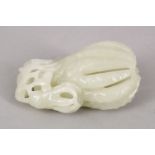 A GOOD CHINESE CARVED WHITE JADE FINGER CITRON, 8cm.