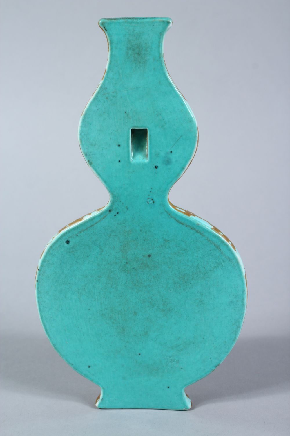 A GOOD CHINESE QIANLONG STYLE PORCELAIN WALL HANGING VASE, the body with turquoise splash with - Image 4 of 6