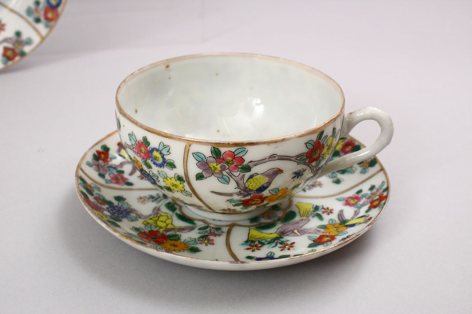 AN ORIENTAL FAMILLE ROSE PORCELAIN PART TEA SERVICE, WITH FLORAL DECORATION, the bases with black - Image 2 of 6