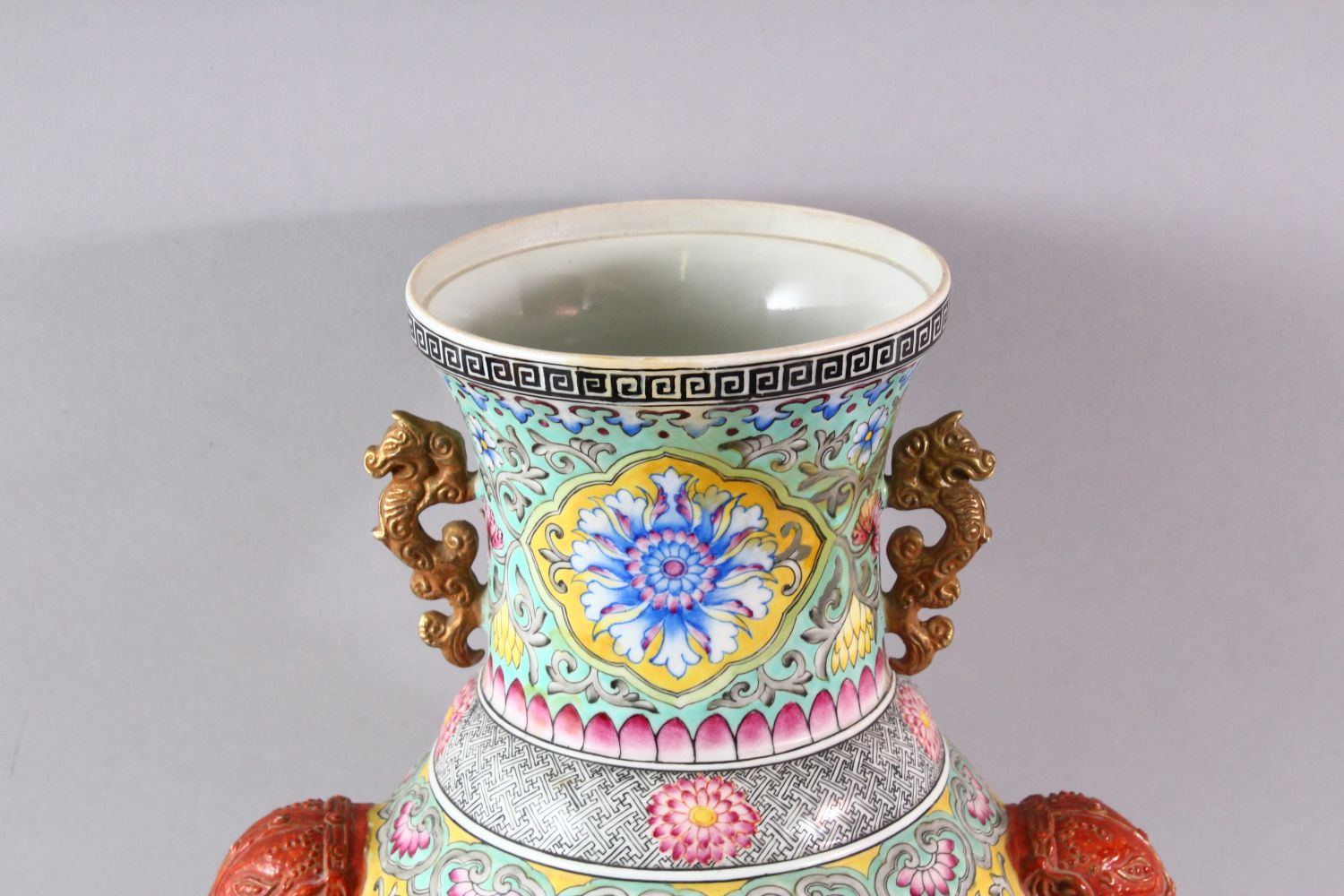 A GOOD LARGE FAMILLE ROSE BALUSTER SHAPE VASE, with coral coloured elephant head handles, painted - Image 2 of 6