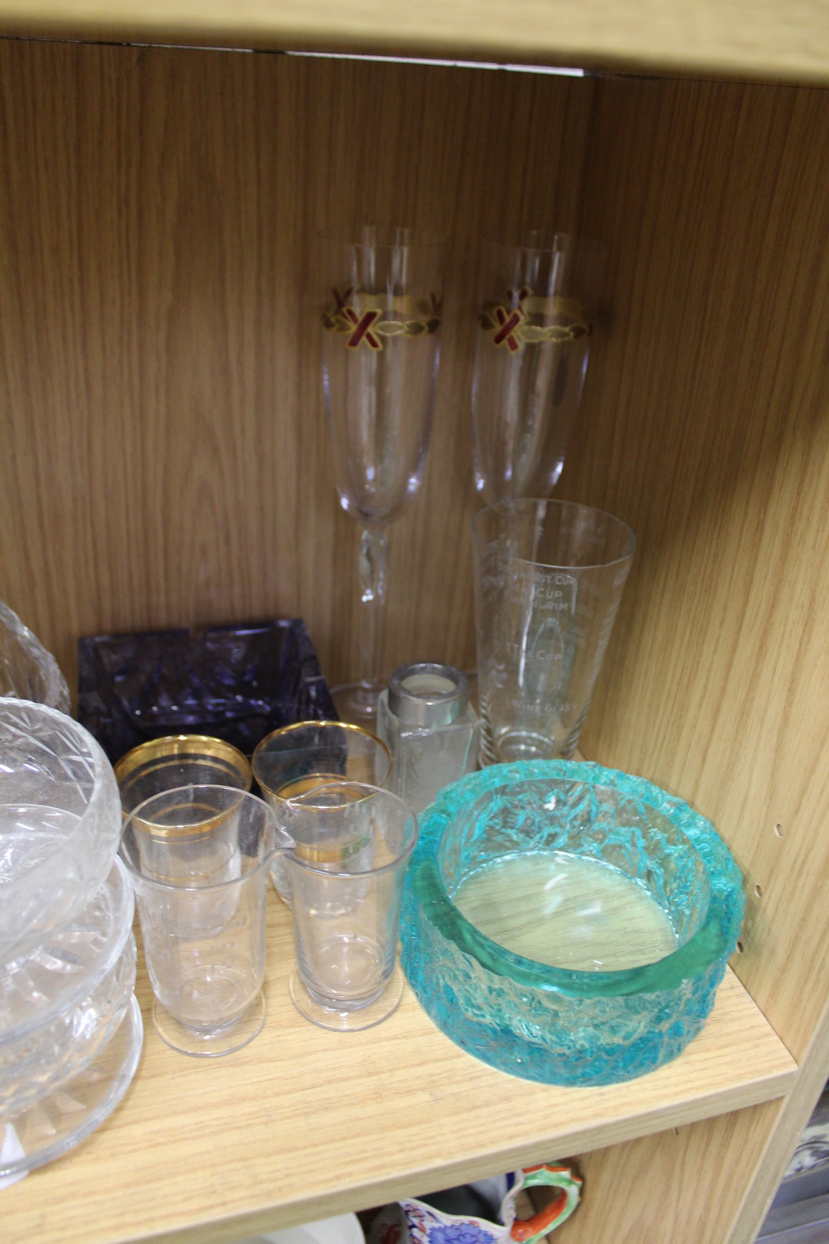 A quantity of glassware. - Image 2 of 3