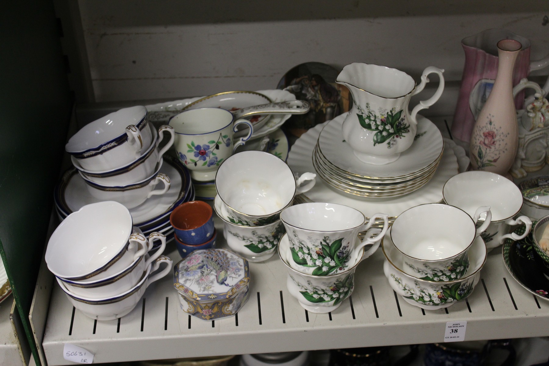 A quantity of decorative china. - Image 2 of 3