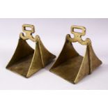 A GOOD PAIR OF 19TH CENTURY BRASS / BRONZE HORSE STIRRUP'S, 17cm high x 12cm wide.