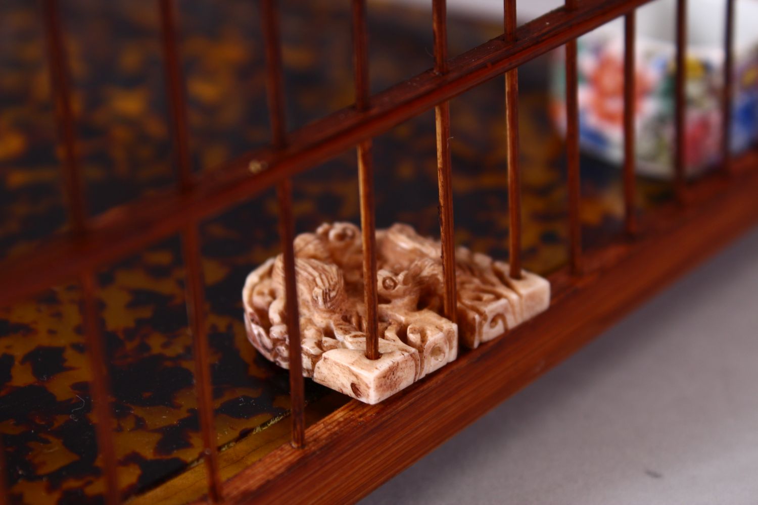 A 19TH CENTURY BAMBOO, BONE AND TORTOISESHELL BIRD CAGE, with carved bone insets of rats and - Image 4 of 11