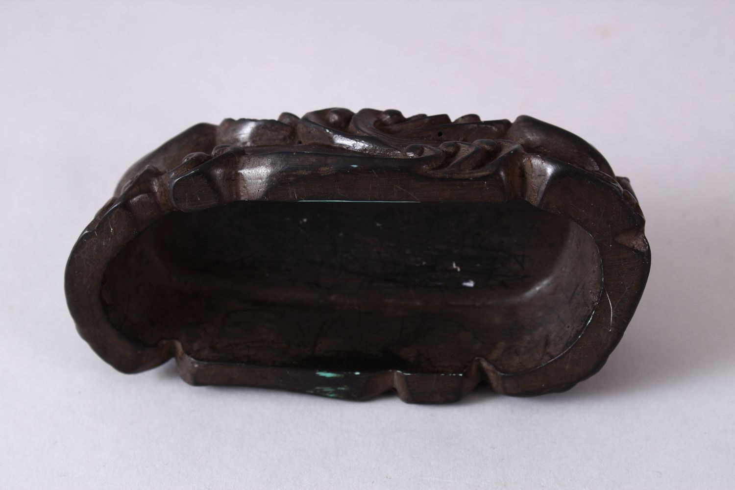 A CHINESE MOULDED WAVE STAND, in the form of crashing waves, 12cm wide x 5.5cm. - Image 3 of 3