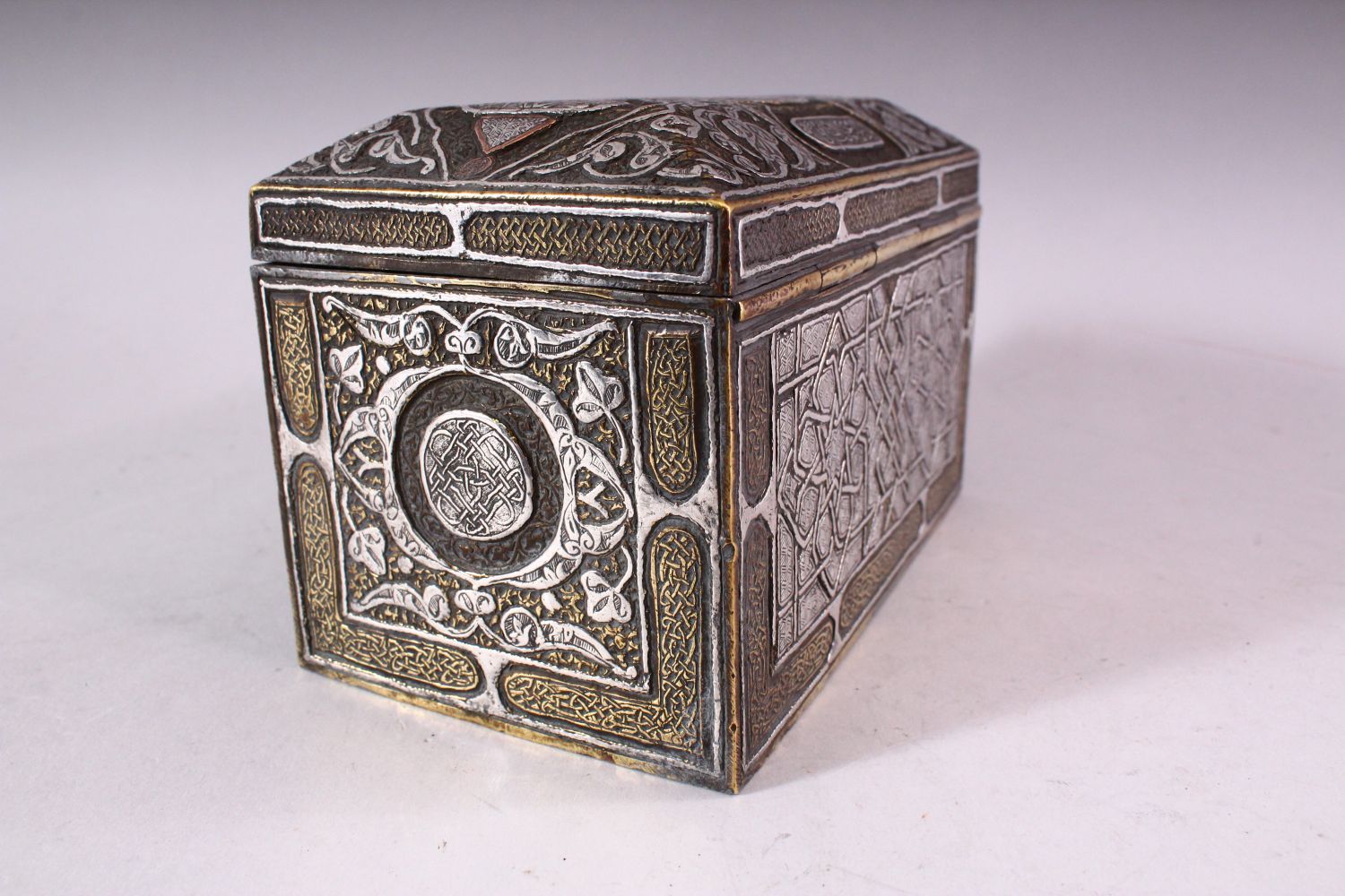 A GOOD 19TH CENTURY SYRIAN SILVER, COPPER AND BRASS RECTANGULAR CASKET, with panels of calligraphy - Image 8 of 10