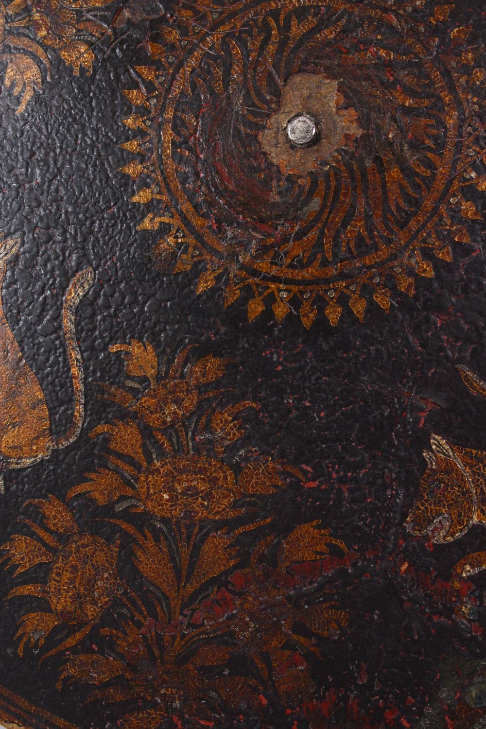 A FINE 18TH/19TH CENTURY INDIAN PAINTED LACQUER LEATHER SHIELD, decorated with a band of tigers, - Image 5 of 10
