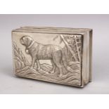 A GOOD 19TH CENTURY CHINESE SOLID SILVER LIDDED EUROPEAN DOG BOX, the box with a European subject