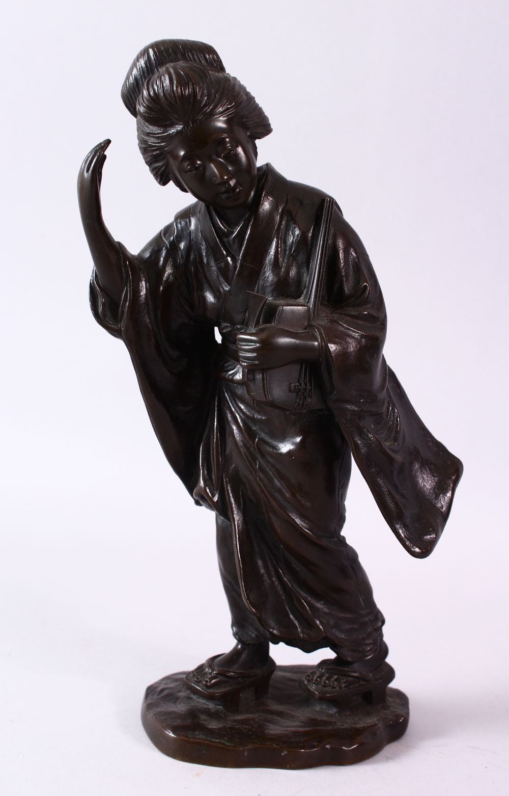 A 19TH CENTURY JAPANESE BRONZE FIGURE OF A GIRL HOLDING A MUSICAL INSTRUMENT, 32cm high. - Image 3 of 9
