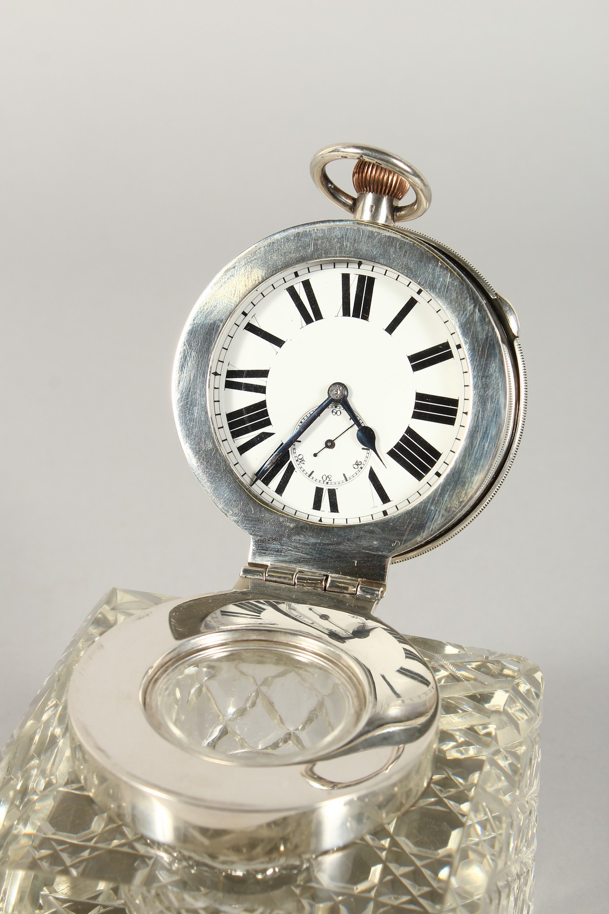 A SILVER AND CUT GLASS SQUARE INKSTAND, the top inset with a watch. 4ins square. London 1903. - Image 2 of 5