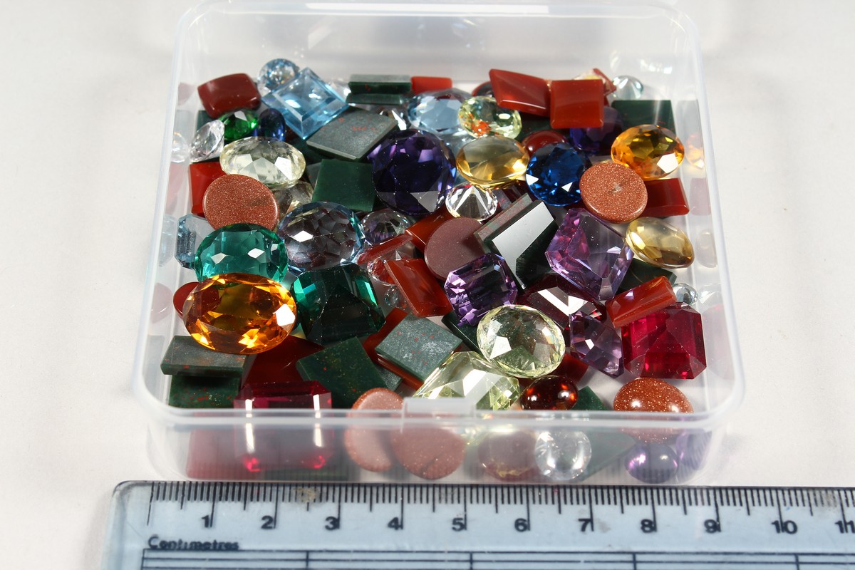 A BOX OF MIXED STONES - Image 2 of 2
