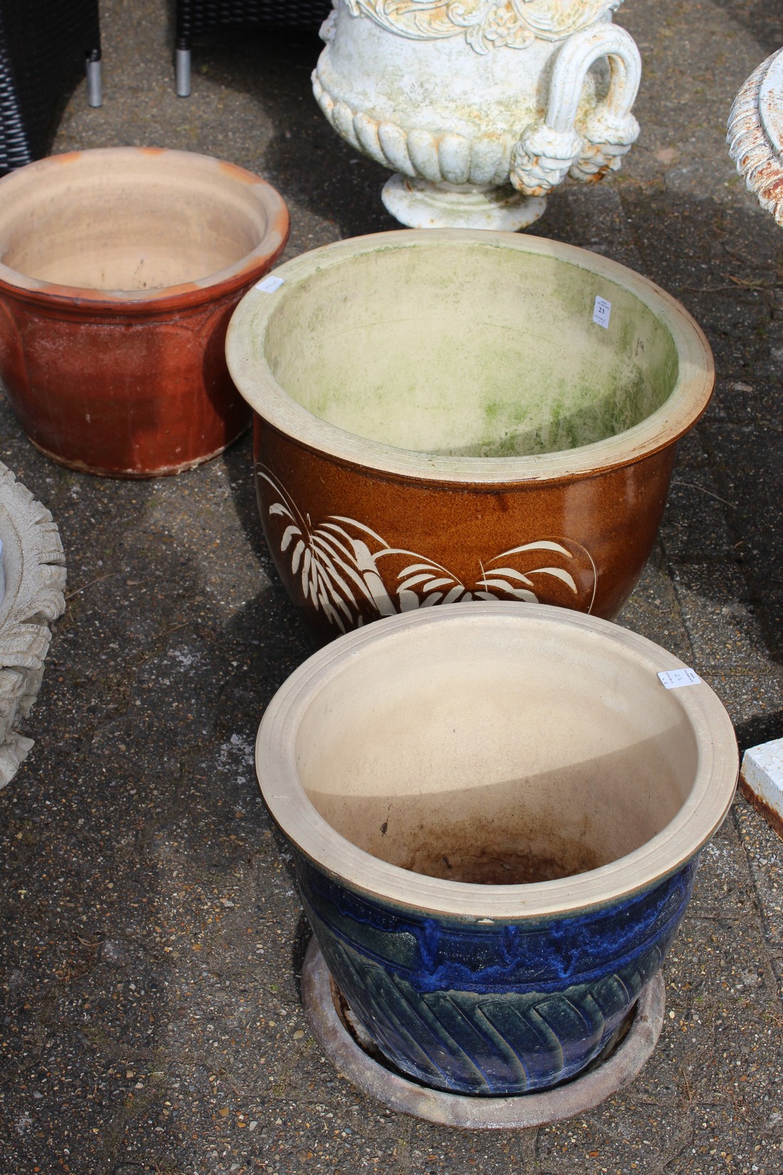 Three modern garden pots. - Image 2 of 2