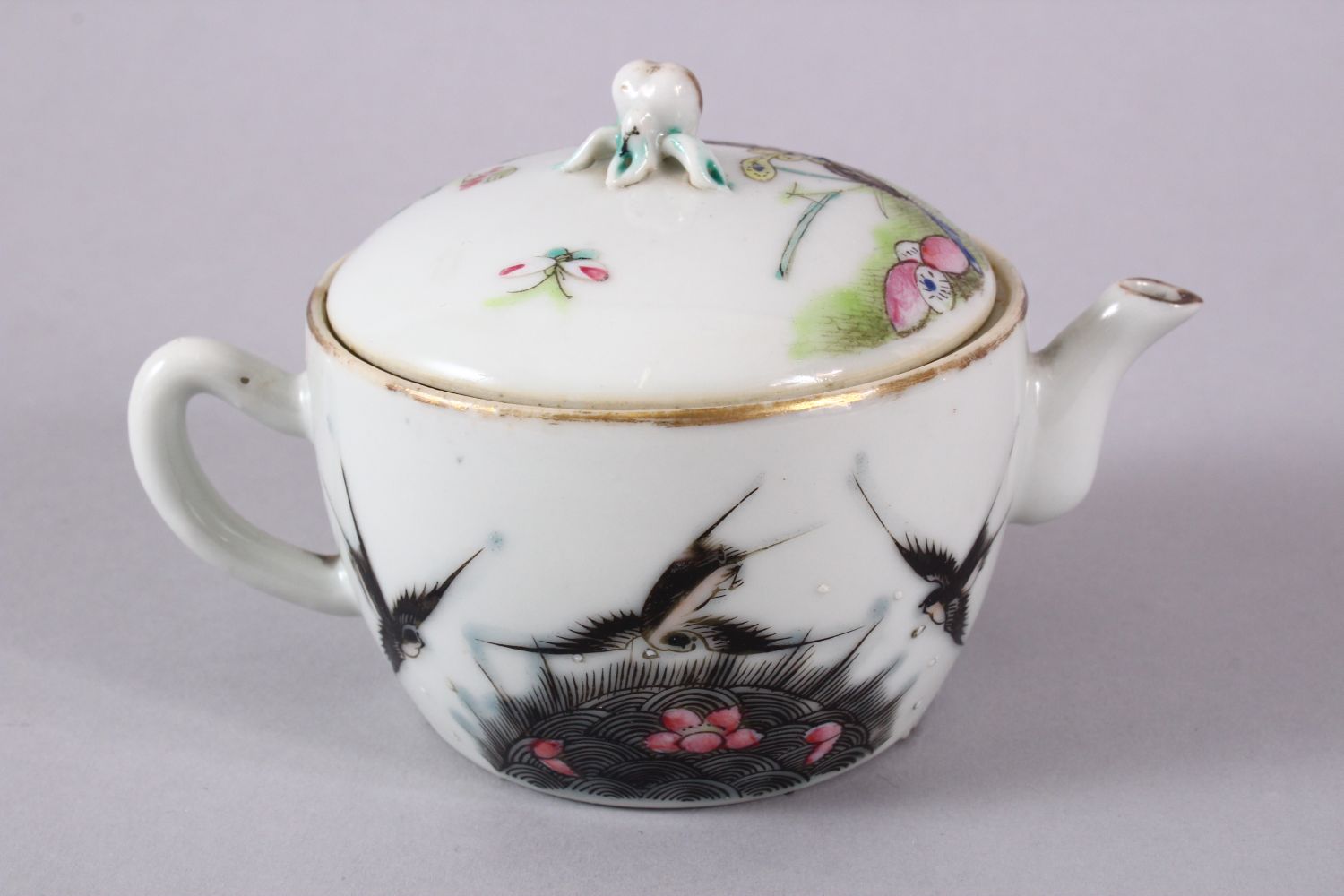 A CHINESE FAMILLE ROSE PORCELAIN TEAPOT, COVER & SAUCER DISH, each decorated in a similar way - Image 4 of 8