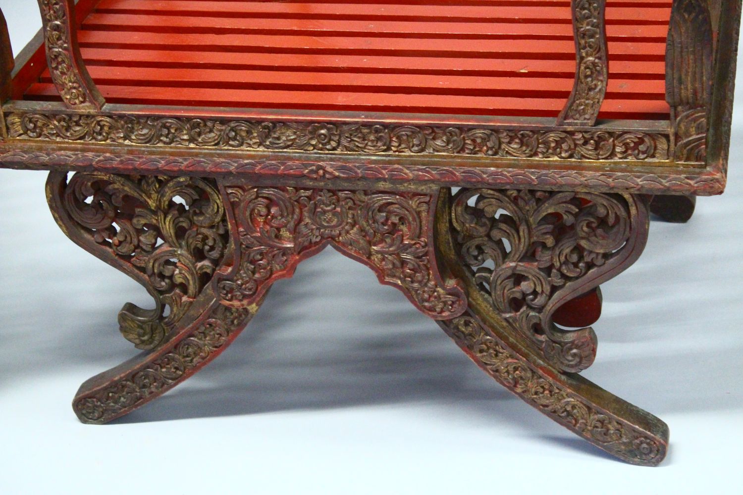 A PAIR OF 19TH/20TH CENTURY THAI CARVED HOWDAH ELEPHANT CHAIRS, profusely carved and pierced with - Image 6 of 10