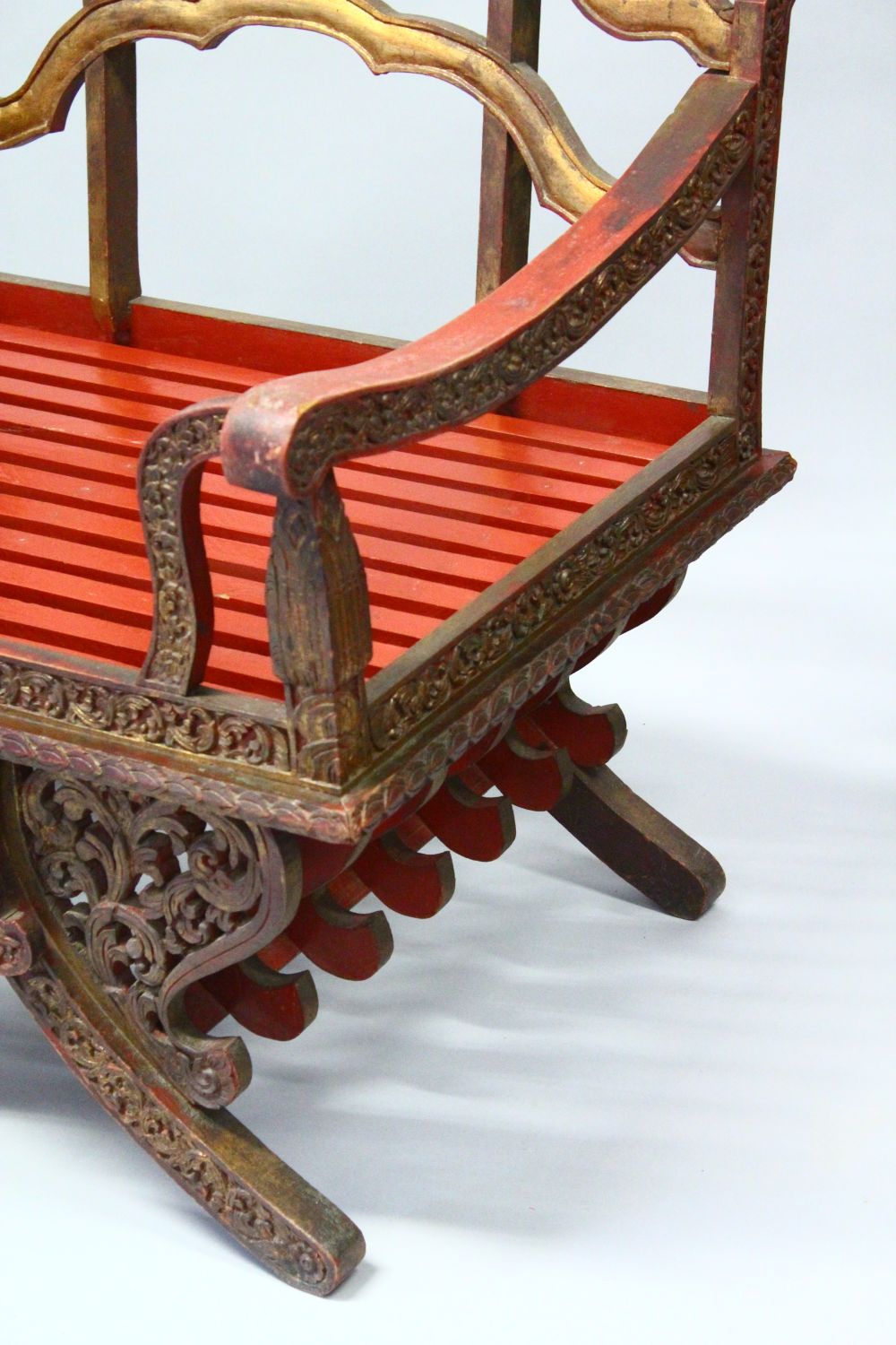A PAIR OF 19TH/20TH CENTURY THAI CARVED HOWDAH ELEPHANT CHAIRS, profusely carved and pierced with - Image 7 of 10