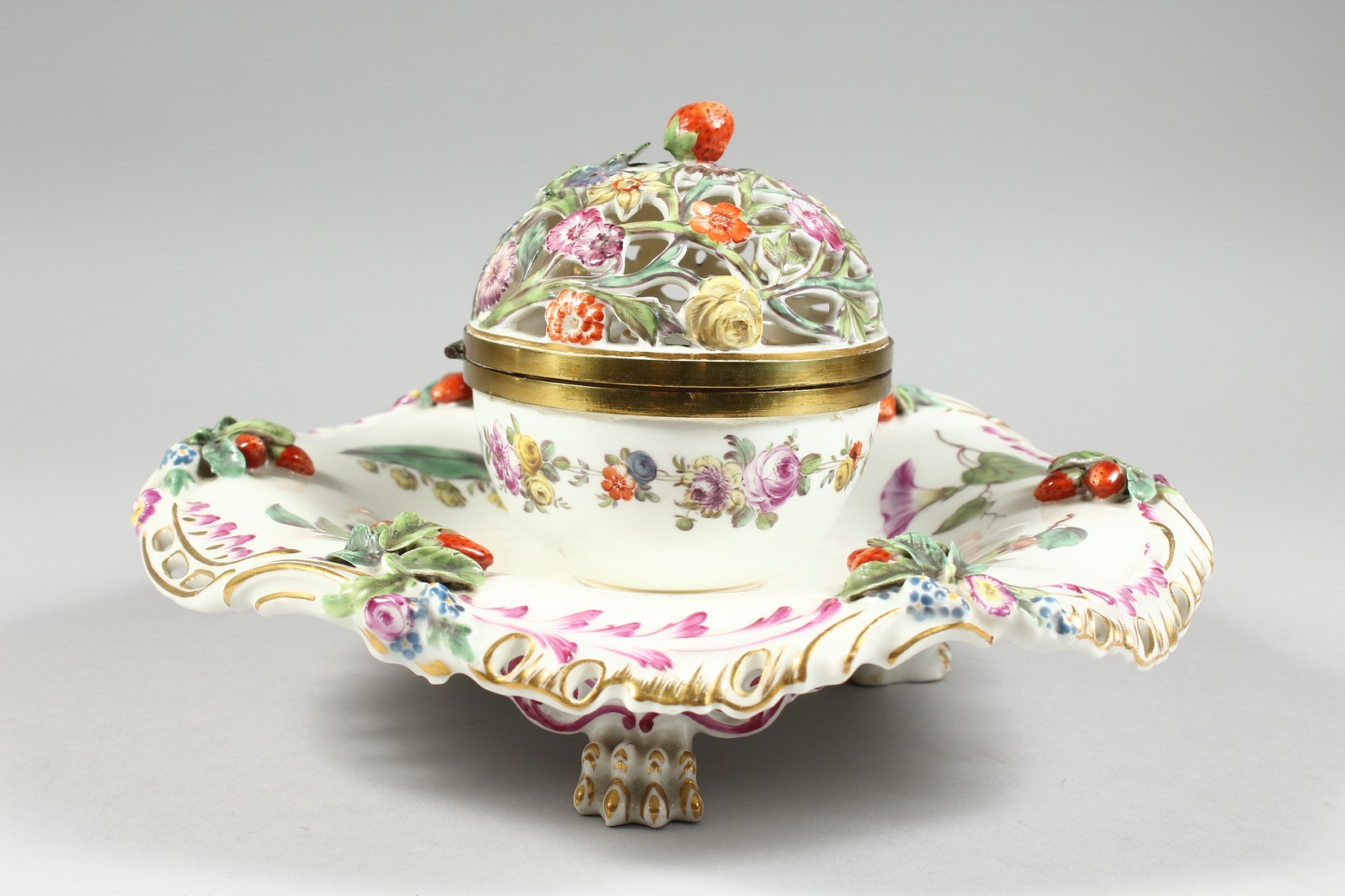 A GOOD 19TH CENTURY CONTINENTAL PORCELAIN CIRCULAR INKSTAND with pierced floral top, painted with - Image 2 of 10