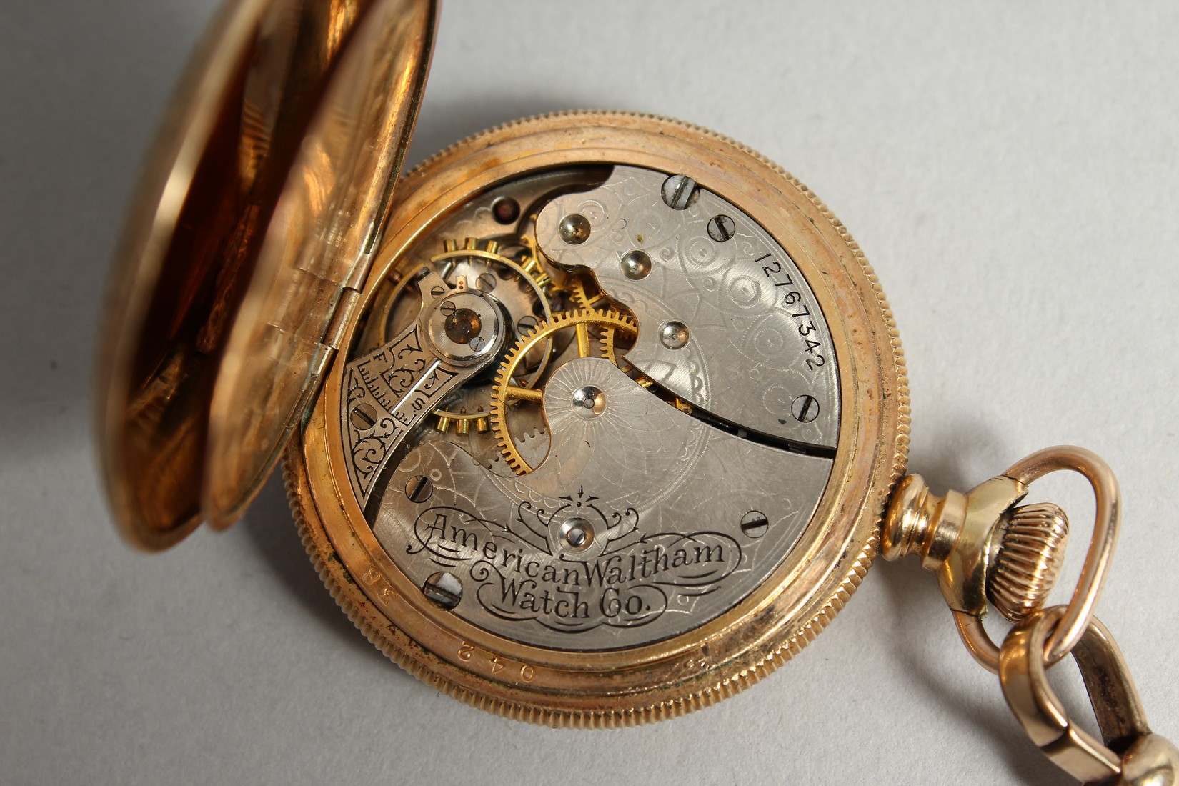 A LADIES WALTHAM DRESS WATCH AND CHAIN - Image 9 of 10