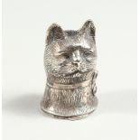 A CAST SILVER CAT'S HEAD NOVELTY VESTA CASE