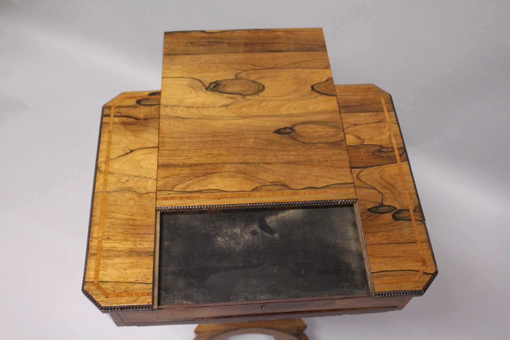A REGENCY ROSEWOOD SEWING TABLE, with reversible Backgammon top , sliding drawer and sewing bag on - Image 4 of 9
