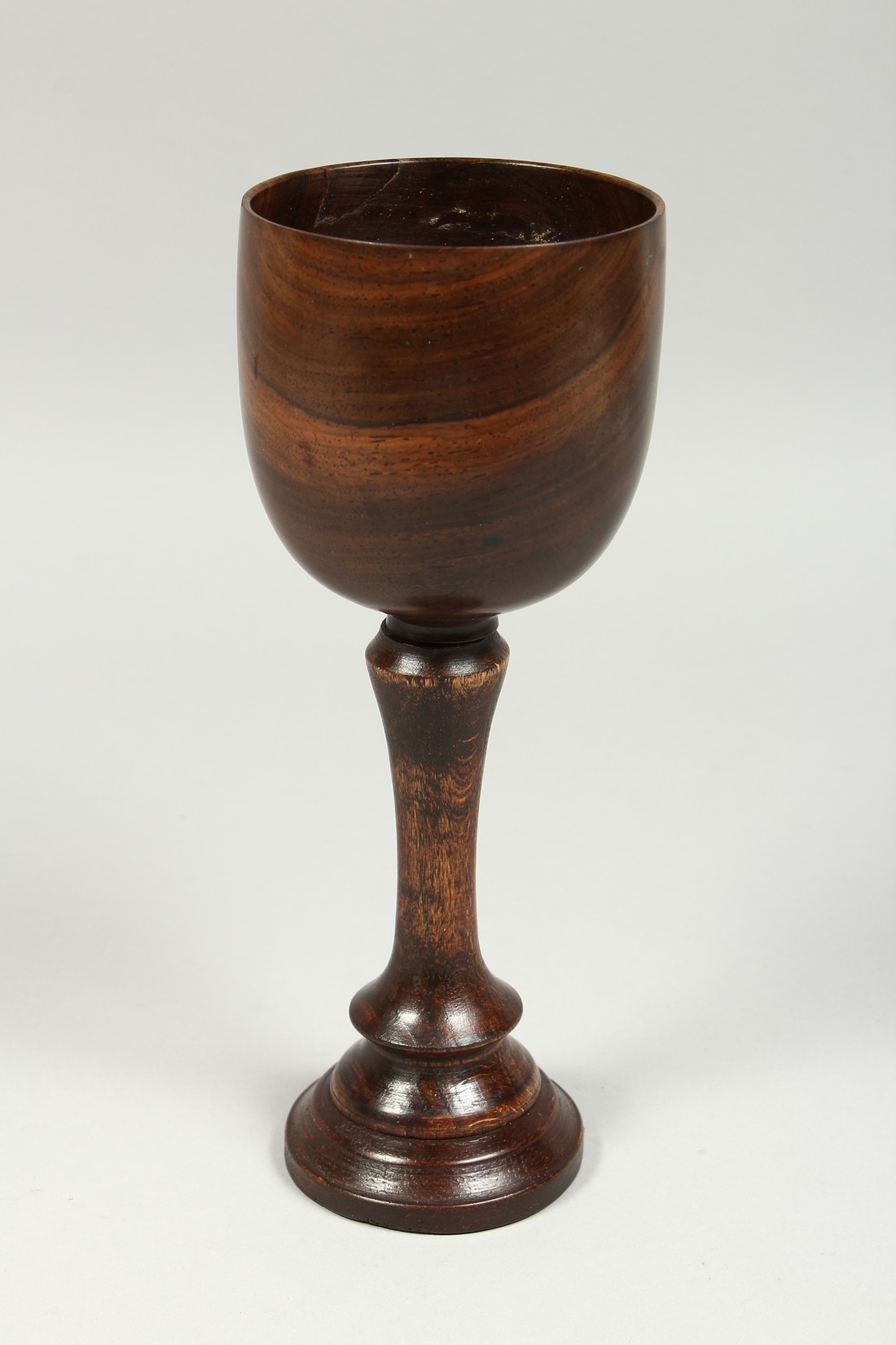 A GOOD TURNED WOOD GOBLET 11.5ins high - Image 2 of 5