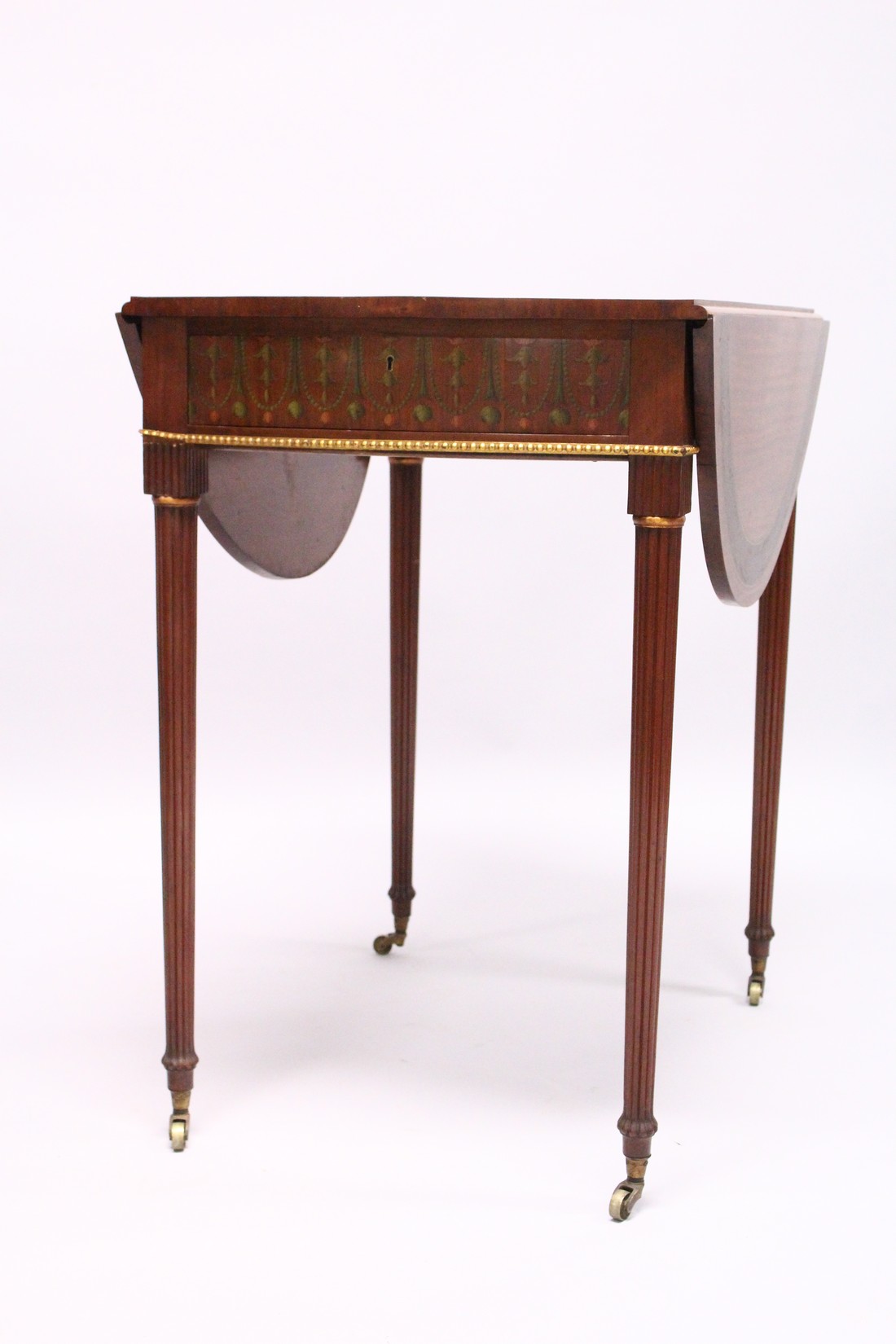 A VERY GOOD EDWARDIAN MAHOGANY AND PAINTED PEMBROOKE TABLE, PROBABLY GILLOW, the oval top painted - Image 2 of 17