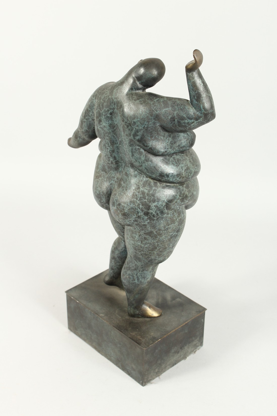 AN ABSTRACT BRONZE STANDING FAT NUDE on a bronze base, 18ins high. - Image 3 of 3