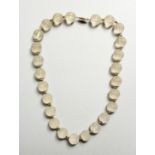 A 14CT ROCK CRYSTAL NECKLACE
