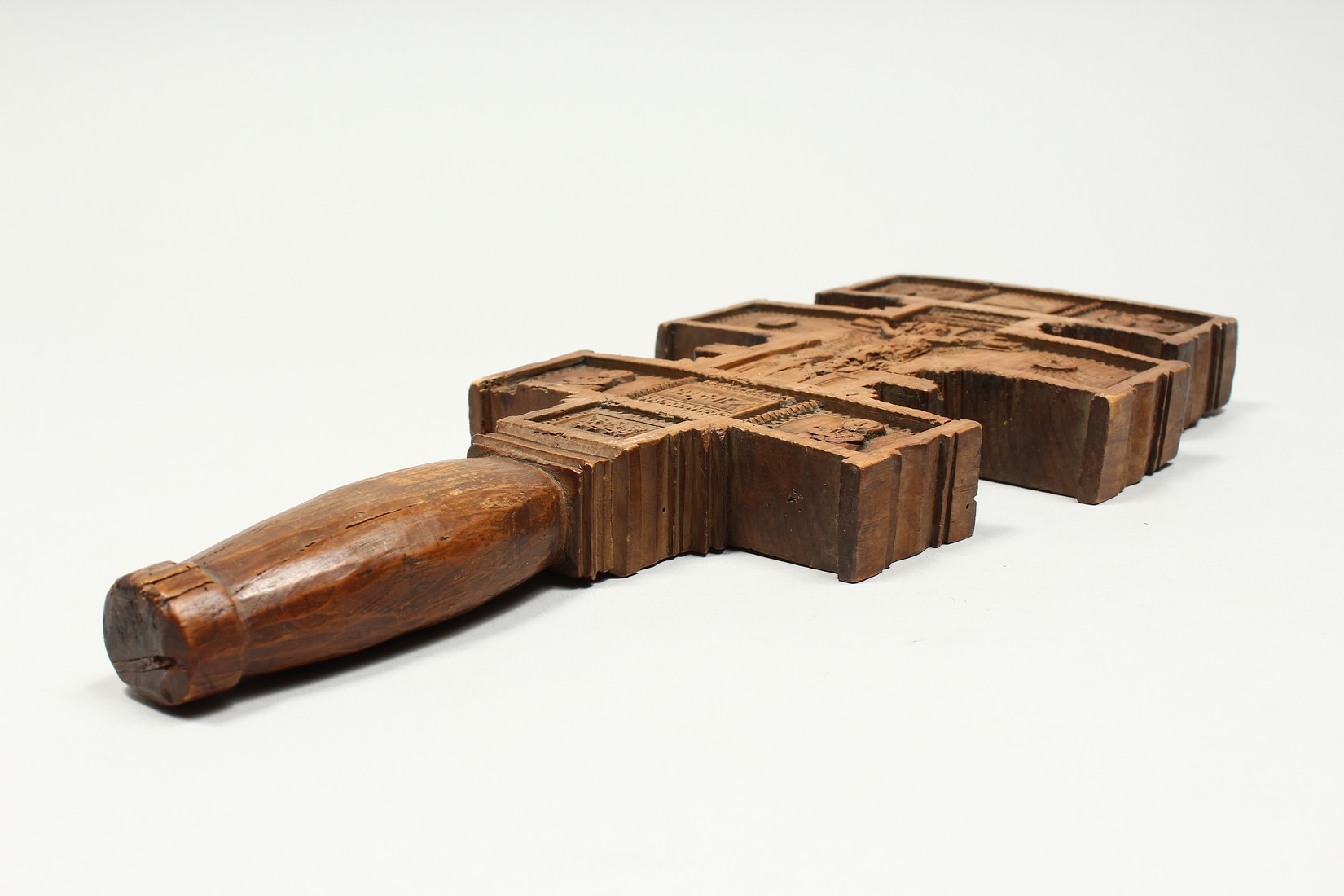 AN 18TH CENTURY GREEK CARVED WOODEN CROSS. 15ins long. - Image 10 of 11