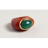 A GREEN STONE DESIGNER RING