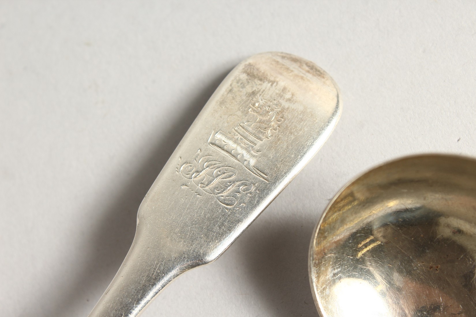 A PAIR OF SILVER FIDDLE PATTERN SAUCE LADLES, Chester 1838 Maker John Sutters - Image 2 of 4